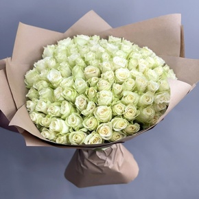 Букет 101 белая роза кения (40 см) в Яхроме