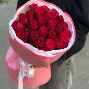 Букет "Эсса" 25 красных роз Кения (60 см) в Яхроме