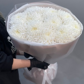 Букет из 11 белых хризантем  в Яхроме