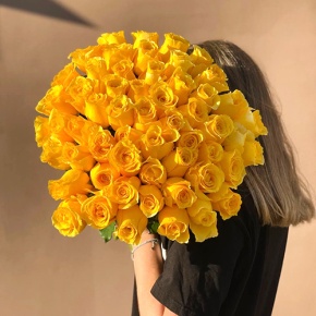 Букет "Ярче солнца" из 55 лимонных роз (50 см) в Яхроме