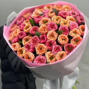 Букет "Лав ю" из 51 пионовидной розы Риджентс парк (60 см) в Яхроме