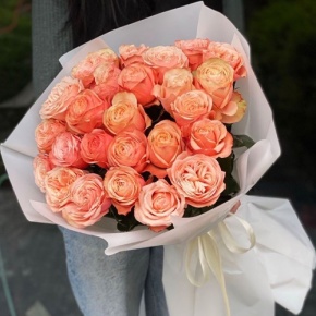 Букет из 23 пионовидных роз Эквадор сорта Кахала (60см) в Яхроме