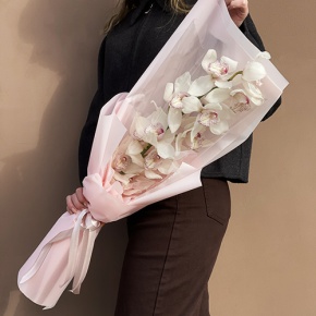 Букет из белой орхидеи в Яхроме