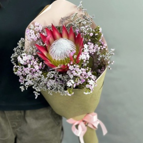 Букет из хамелациума, лимонниума и протеи в Яхроме