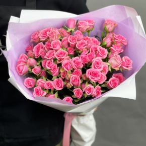 Букет "Рассвет принцессы" из 15 кустовых роз (50 см) в Яхроме