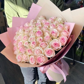 Букет 101 роза Свит ревиваль (60 см) в Яхроме