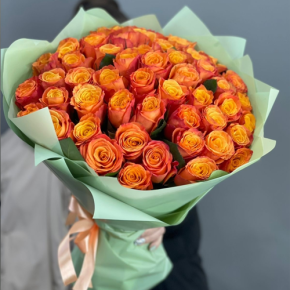 Букет из 71 огненной розы (40 см) в Яхроме