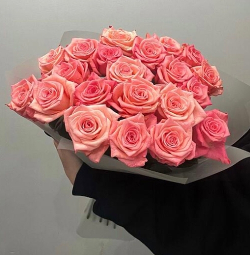 Букет из 21 розовой розы (50 см) в Яхроме